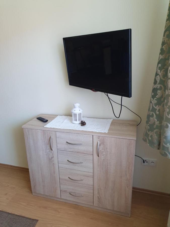 Appartamento Privat Bartky Vrbov Esterno foto