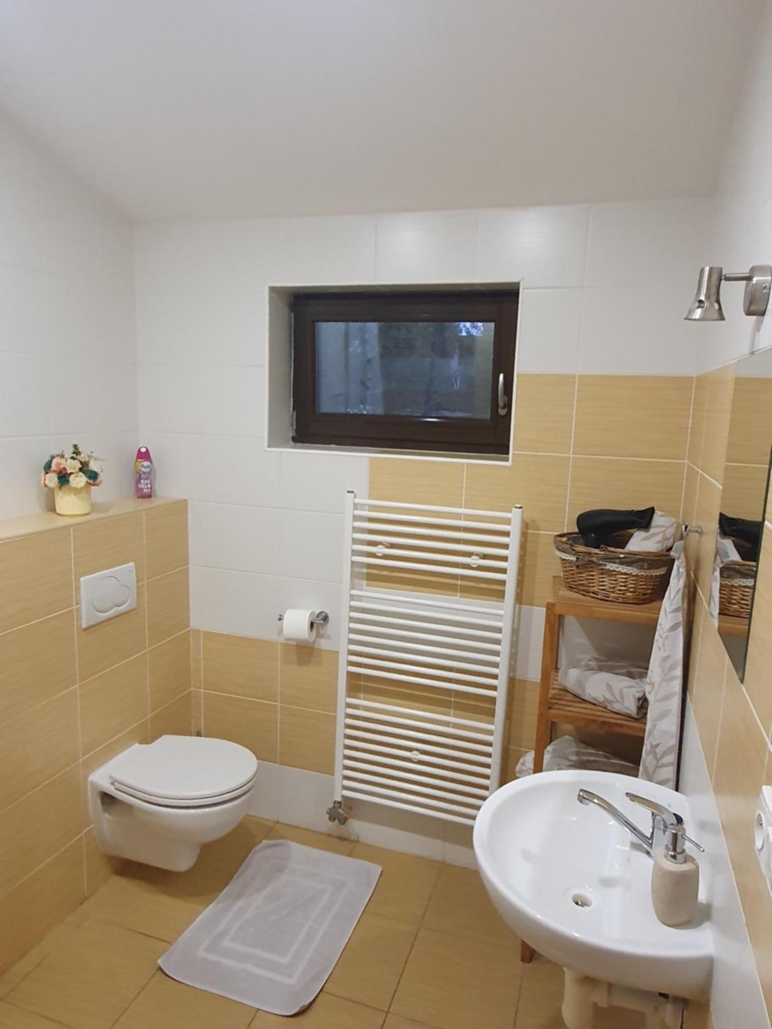 Appartamento Privat Bartky Vrbov Esterno foto
